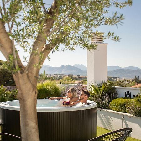 Apartamentos Martalia Arenal Ronda Ngoại thất bức ảnh